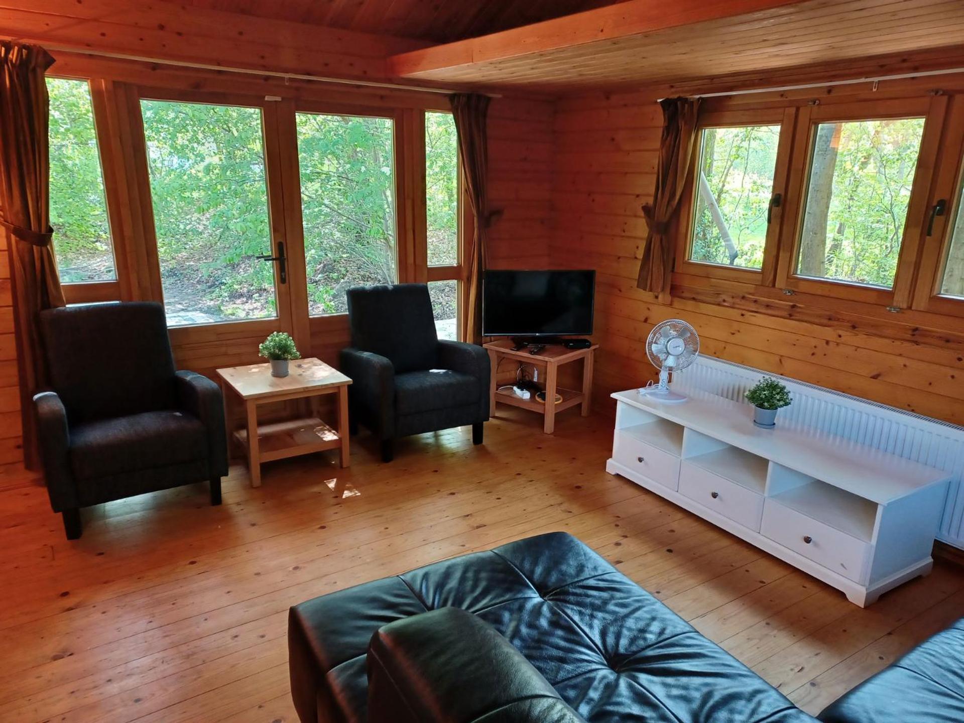 Vakantiehuis Knusse Blokhut Op Groot En Perceel @ Veluwe